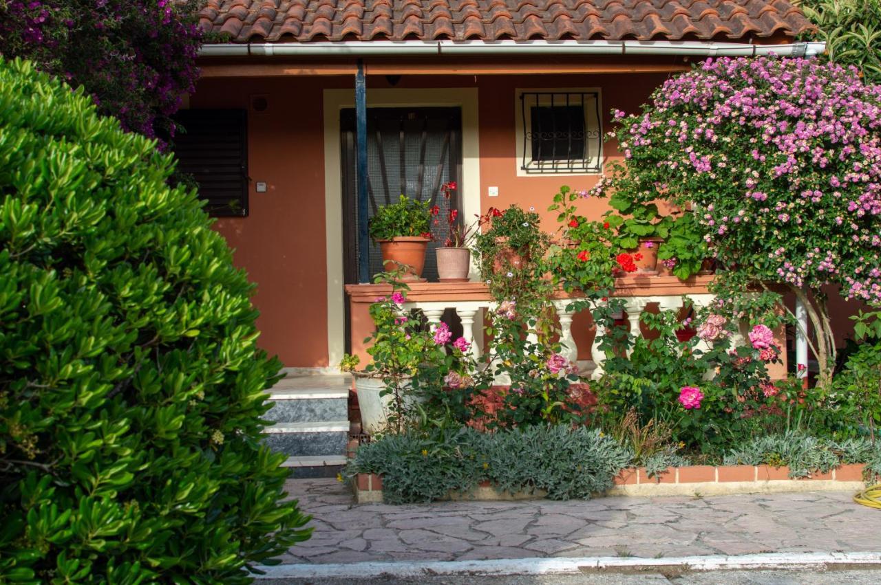 فيلا Rose Garden Melíkia المظهر الخارجي الصورة